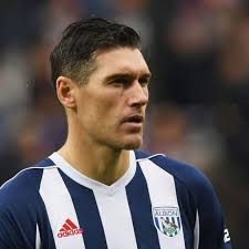 Roberto Martinez: Gareth Barry is best defensive midfielder in the Premier  league