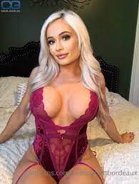 Scarlett Bordeaux nackt, Nacktbilder, Playboy, Nacktfotos, Fakes, Oben Ohne