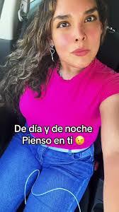 Marisa Leone's Instagram, Twitter & Facebook