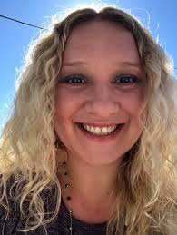 The brand new TRANSITION CONTACT LENSES are light indoors and turn dark  outside 😳. Here is what Kyte Kyllonen Decker says about them. “They are SO  comfortable! You don't notice the change