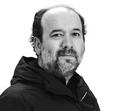 Dr. Christian Miranda Colleir asume Dirección de la Escuela de Artes  Visuales