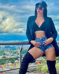 🤍Eres una Mujer Fuerte y Quien diga lo contrario Miente ...