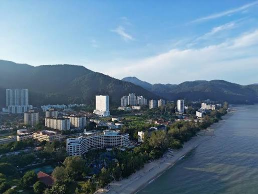 Batu Ferringhi Beach in Penang
