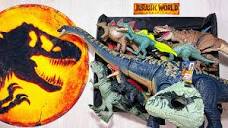Colossal Box of 150 Jurassic World Dominion Dinosaurs ...