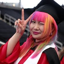 Graduated!!! ✌️ Thanks to all of the support and all of my wonderful  friends over the 5 amazing years at parsons💗