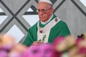 Pope Francis left with black eye after ...