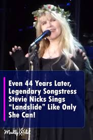 Stevie Nicks Has Anyone Ever Written Anything For You Piano This Song Takes Me Back To A Place In My Life That I Will Remember Forever Thank You Stevie Nicks Awesome Vocalist And S Stevie Nicks Singing Videos Stevie