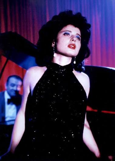 MakeupMoments - She Wore Blue Velvet | Lisa Eldridge