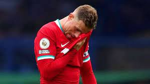 Lebt jordan henderson alleine, hat er eine freundin / frau? Fc Liverpool Jordan Henderson Fallt Wegen Leisten Op Langer Aus Goal Com