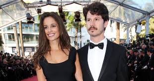 Un final qui pose de nombreuses questions… la réaction de lola dewaere, qui interprète la. Lucie Lucas Divine Au Bras D Un Charmant Inconnu Au Festival De Cannes Purepeople