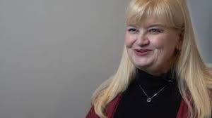 Tribute to Robyn Tomlin