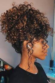 Updos For Curly Hair With Caramel Highlights Naturalhairstyles Valentinesday Curlyhair Ha In 2020 Natural Hair Styles Curly Hair Styles Naturally Curly Hair Styles