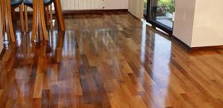 Lantai kayu dan lantai parket sekarang sangatlah beragam jenis dan pengaplikasiannya, ada yang digunakan di indoor flooring, decking, dan tangga. Lantai Kayu Solid Dan Jenis Kayu Untuk Bahan Dasarnya Gaya Hidup Www Indonesiana Id