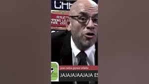 Mr Peet parcha al gil oportunista que lo para mencionando en las redes