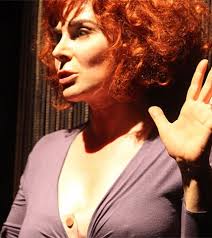 Mariangela d'abbraccio è figlia e nipote d'arte: Recensione Teresa La Ladra Con Mariangela D Abbraccio