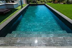 Piscine Miroir Et Son Revetement Interieur En Carrelage Gres Cerame Noir Magasin De Carrelage Pierre Naturelle Salle De Bain Var La Seyne Sur Mer Caro Styl