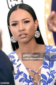 322 Bee Tran Stock Photos, High-Res Pictures, and Images