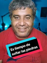 Es tiempo de soltar las piedras y dejar de juzgar