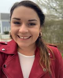 Gigi Watson's Instagram, Twitter & Facebook