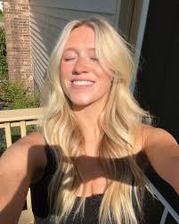 Abbie Frost (@abbsf14) • Instagram photos and videos