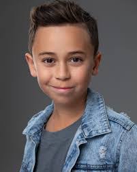 Leo Ryder's Instagram, Twitter & Facebook