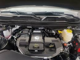 When replacing fuel filters keep in mind that the old filter contains a considerable amount of fuel that will need to be safely handled and disposed of. Cummins Fuel Filter Change 2013 2018 6 7l The Weekend Mechanic