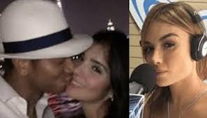 Aunque ya han pasado varios meses desde la polémica del triangulo amoroso entre andreina fiallo, sara uribe y fredy guarín, sus seguidores no dejan el tema atrás y aprovechan cualquier oportunidad para hacer comparaciones o comentarios al respecto. El Sensual Video De Andreina Fiallo Con El Que Demostro Por Que Fredy Guarin Se Quedo Con Ella Y No Con Sara Uribe Tkm