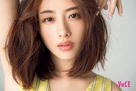 女優 石原さとみ 真似したい髪型 憧れの強い目元メイク 高嶺の花 主演 石原さとみ 髪型 美人 顔 顔