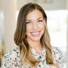 Beth Silva's Instagram, Twitter & Facebook