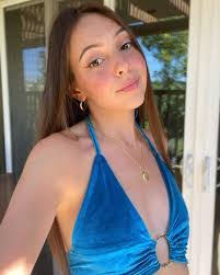 Alyson Brady's Instagram, Twitter & Facebook