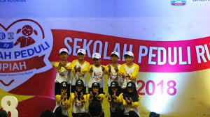 Yang ditampilkan berikut adalah contoh yel yel kelas, contoh yel yel kelompok dan contoh yel yel sekolah yang biasa digunakan saat masa mos, baik yel yel mos smp atau yel yel mos sma. 30 Smp Mts Ikut Lomba Yel Yel Meriahkan Penutupan Sekolah Peduli Rupiah Balikpapan Tribun Kaltim
