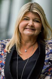 The Crunchbase 2023 Influential Women in Sales List