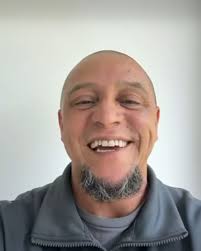 Legendary Brazilian Footballer Roberto Carlos is coming to Nepal soon as a  Guest in Nepal Super League football. 😮