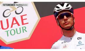 Joao almeida (maillot rose du giro) : Mercato In Fermento Joao Almeida Pedala Verso Pogacar