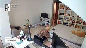 This is when we got jin's legendary horse laugh that will . Because I M Thinking About What Bts Kim Seokjin ì§„ Facebook