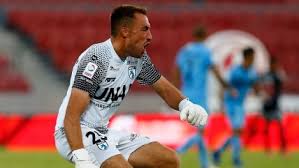 #loscruzados #tricampeon #ucatolicalacaleraxtntsports @cruzados repita conmigo. Sebastian Perez Ante Opcion En La Uc Pone Contento Que El Tricampeon Se Fije En Ti Alairelibre Cl