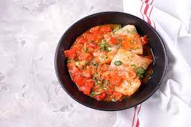 Il pesce spada alla pizzaiola è un secondo piatto goloso perfetto per trascorrere una cena tra amici. Pesce Spada Alla Pizzaiola La Ricetta Del Secondo Di Pesce Facile