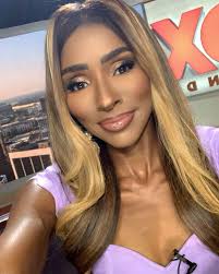 Let the week go. Weekend loading.💜