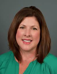 Amanda Gossett's Instagram, Twitter & Facebook