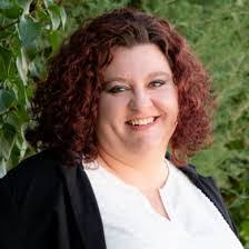 Ariel Rhoades's Instagram, Twitter & Facebook