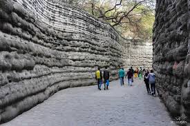 As night life in chandigarh is booming with discs, night food as the decision to extend the opening hours of rock garden has been taken by the chandigarh administration, whole area of the. Best Tourist Spot Rock Garden In Chandigarh Wow Chandigarh