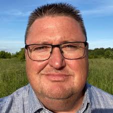 I'm planning a trip to YNP We'll be coming from Garnier the first morning,  so I'm wondering where in the Lamar Valley is the best chance of seeing  wolves and bears at