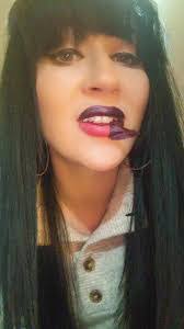 Sarah Shewmake's Instagram, Twitter & Facebook