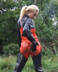 32 видео 29 281 просмотр обновлен 7 февр. Jeans Girl In Waders And Neon Rain Coat Cute766