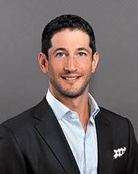 Warren Long's Instagram, Twitter & Facebook