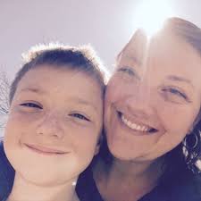 Nicole Hunsicker (@nicmom4)