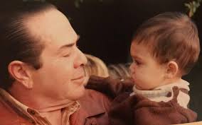 Lamento mucho la pérdida de María Elena Chapa, una gran mujer y una gran  luchadora de los derechos de las mujeres. Sin duda deja un gran legado que  perdurará por siempre. Descanse