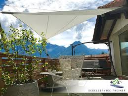 Auch auf der terrasse kann man mit textilien und farben, aber natürlich auch mit bestimmten pflanzen ganz bestimmte stimmungen schaffen. Sonnensegel Fur Den Perfekten Sonnenschutz Direkt Vom Segelmacher Segelservice Theimer Gmbh