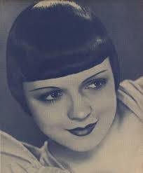 Beatriz Costa, 1930s