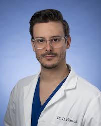 David Henault's Instagram, Twitter & Facebook